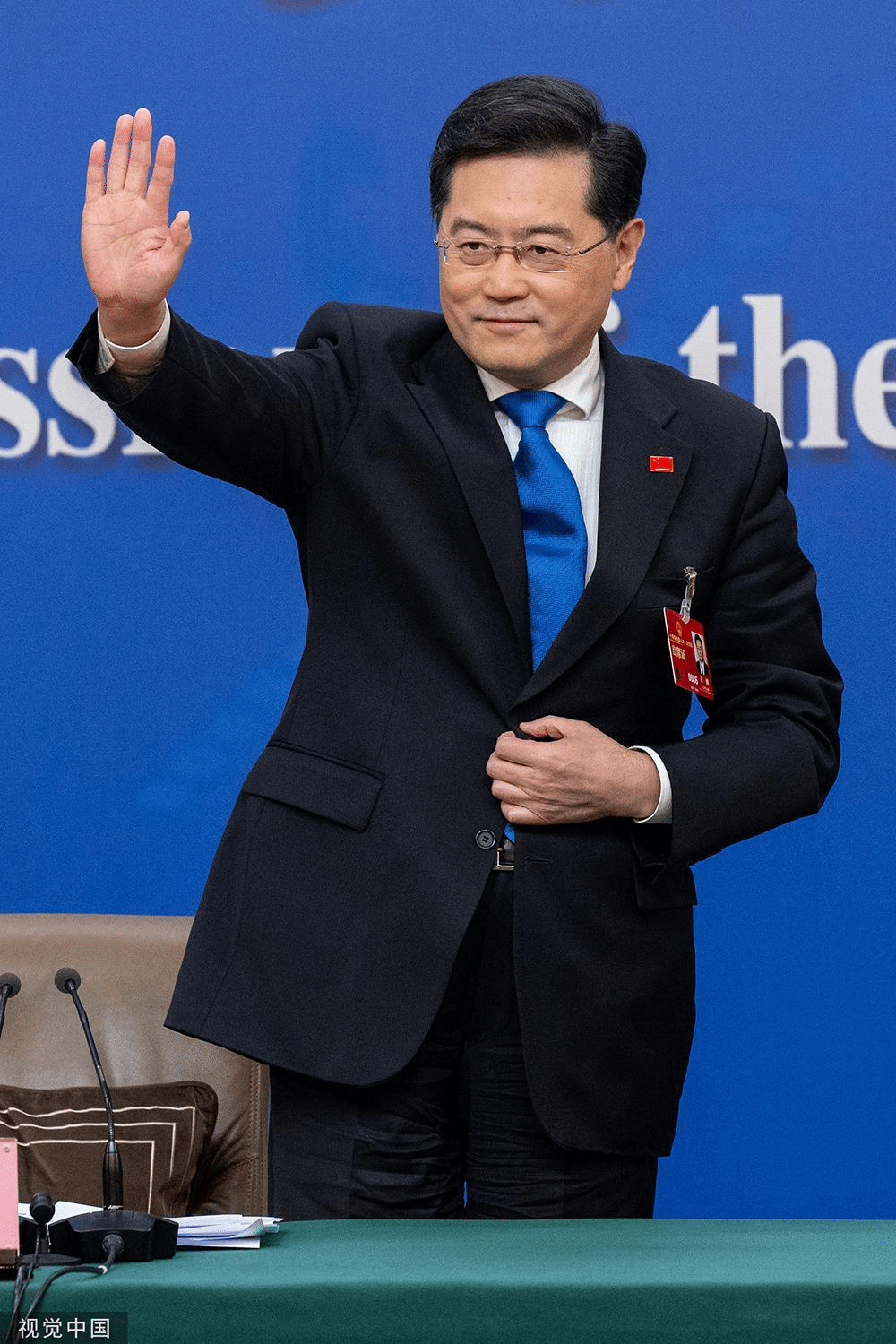 外长记者会刚柔并济传递中国外交再出发信号